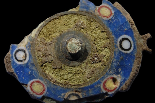 Roman enameled brooch found under palisade in Scotland – The History Blog – Scholarsquare